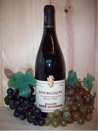 Bourgogne Pinot Noir Domaine Rene Monnier (Maconnais) (Burgundy) 2015/16